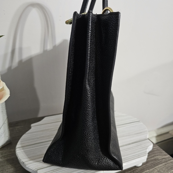 MICHAEL KORS EUC Mercer Large Saffiano Leather Tote Bag - Picture 8 of 13